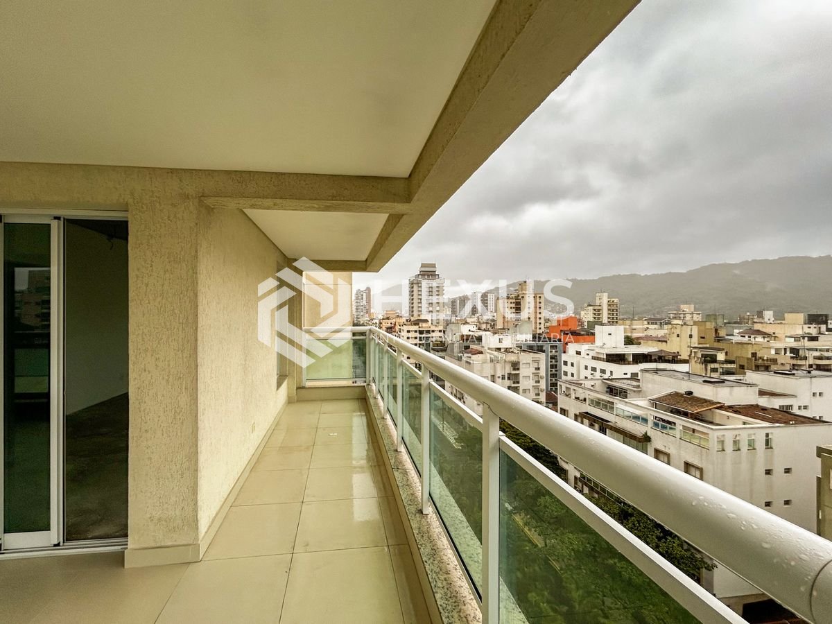 Foto 2 de Apartamento com varanda e lazer a 300m da praia na região da Brunella na Enseada, Guarujá