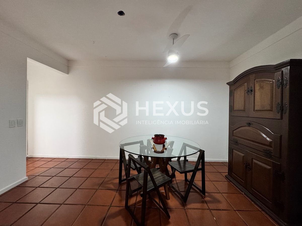 Foto 4 de Apartamento reformado a 200m da praia na região da Barra Funda  nas Pitangueiras, Guarujá