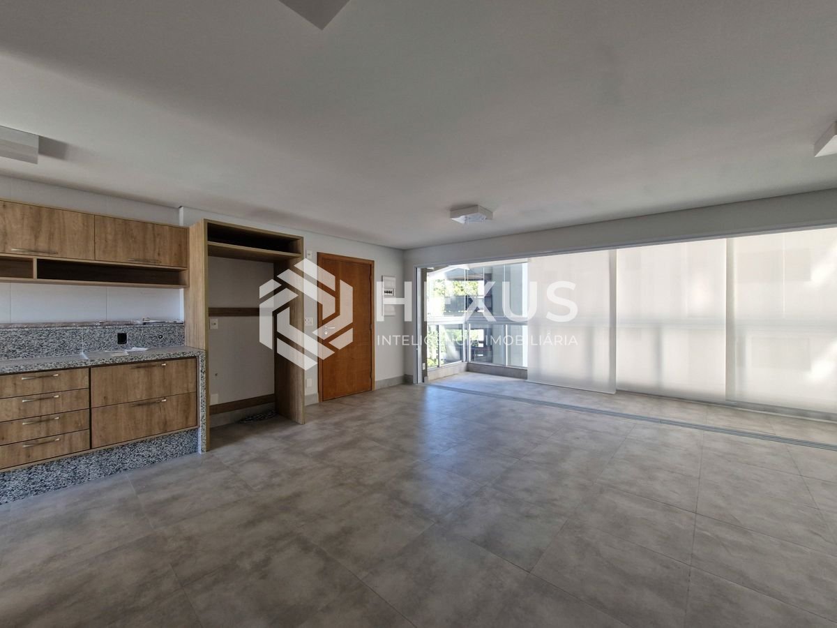 Foto 3 de Apartamento beira mar com varanda gourmet vista mar e lazer no Jardim Astúrias, Guarujá