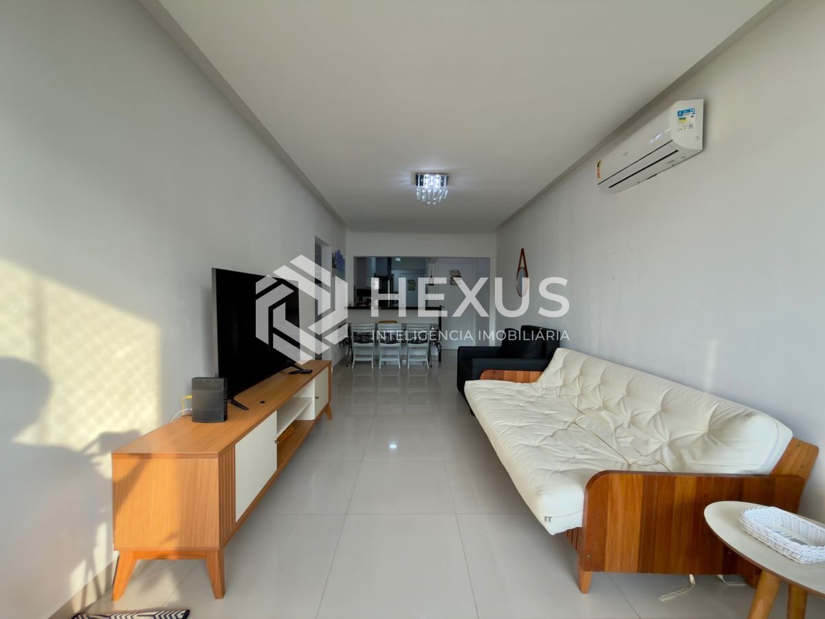 Foto 3 de Apartamento reformado e lazer nas Pitangueiras, Guarujá