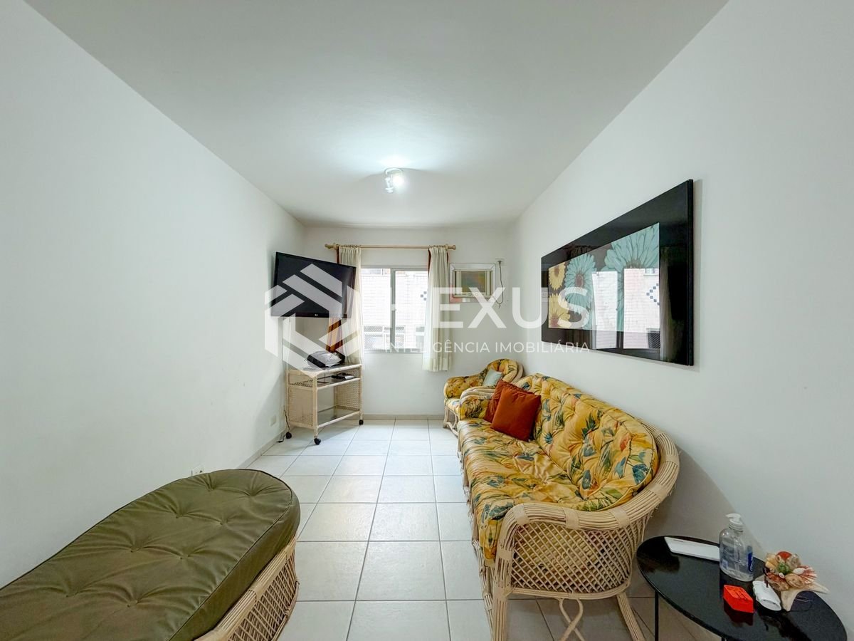 Foto 2 de Apartamento a 500m da praia na região do Jardim São Miguel na Enseada, Guarujá