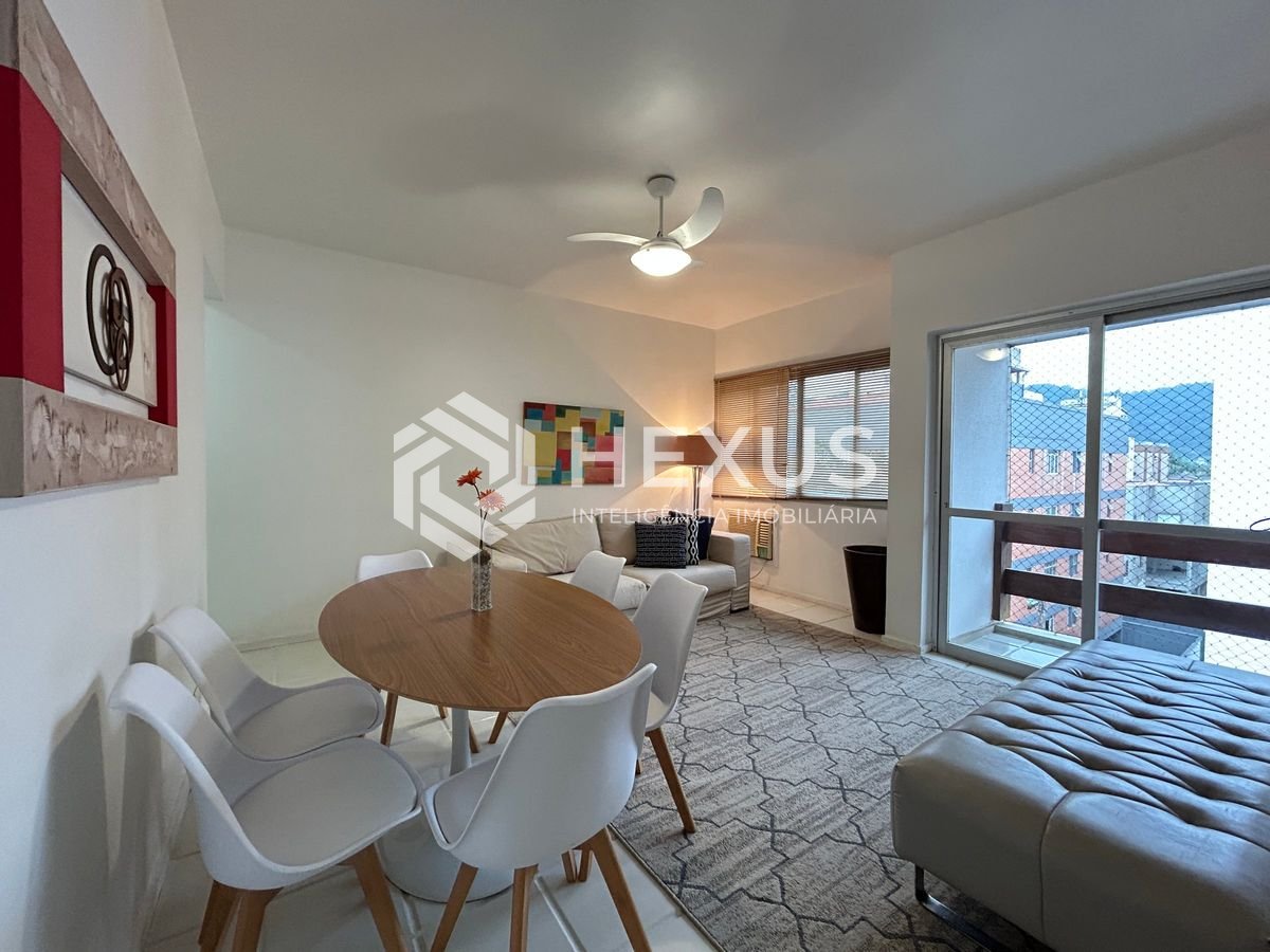 Foto 2 de Apartamento com varanda e lazer na Enseada, Guarujá