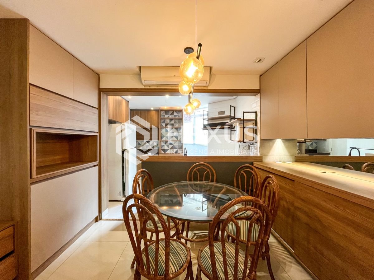 Foto 4 de Apartamento reformado nas Pitangueiras, Guarujá