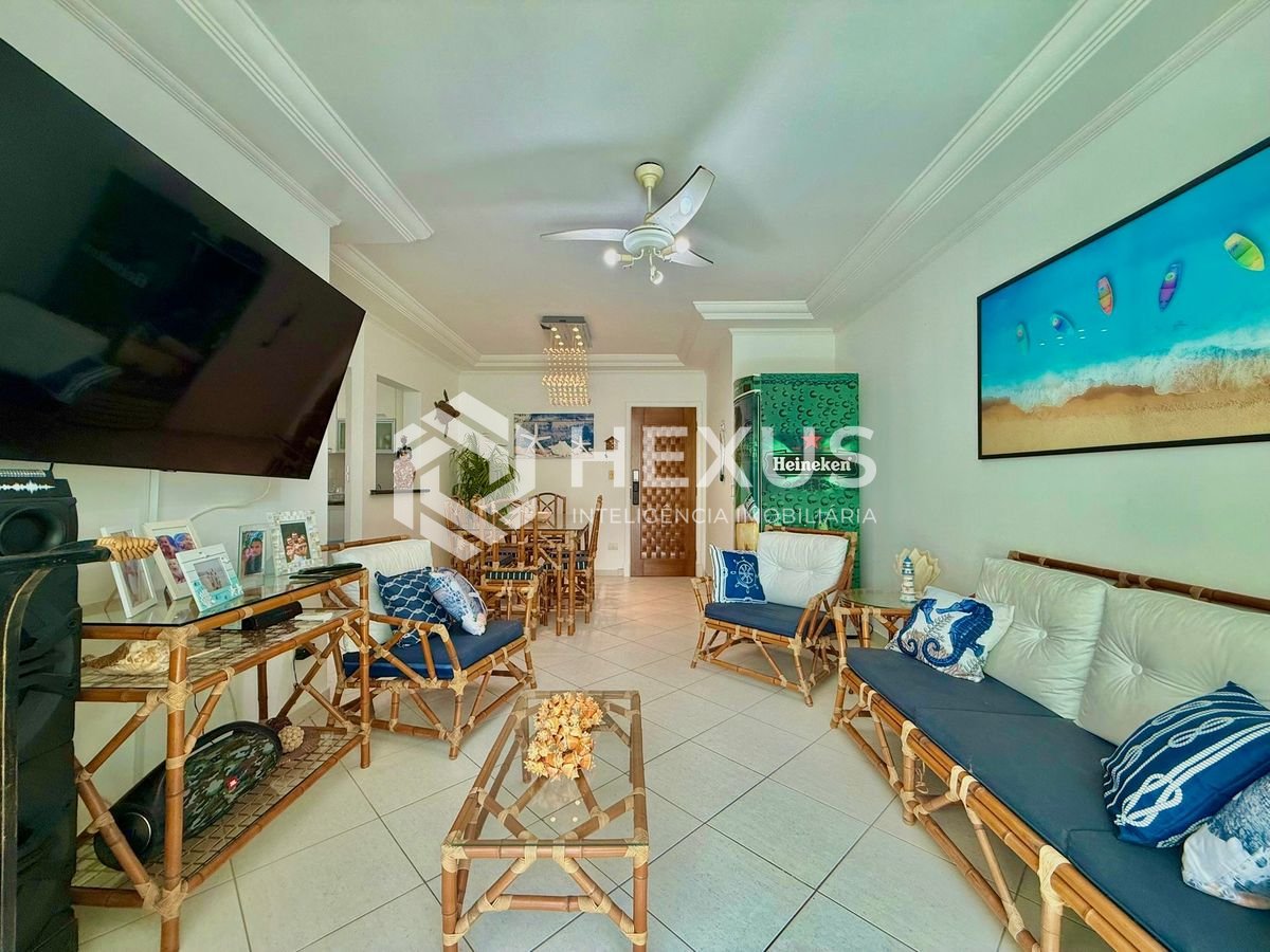 Foto 4 de Apartamento com varanda gourmet a poucos metros da praia