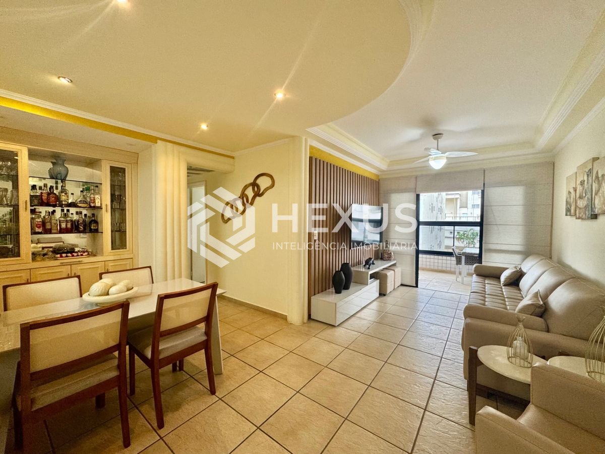 Foto 3 de Apartamento com varanda gourmet e lazer na Enseada, Guarujá