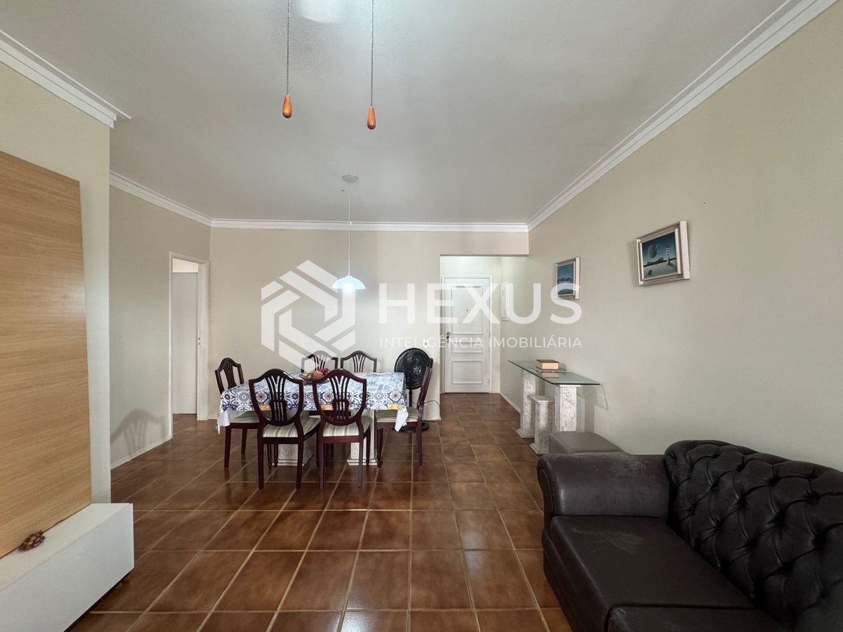 Foto 4 de Apartamento com varanda e lazer a 250m da praia nas Tortugas na Enseada, Guarujá