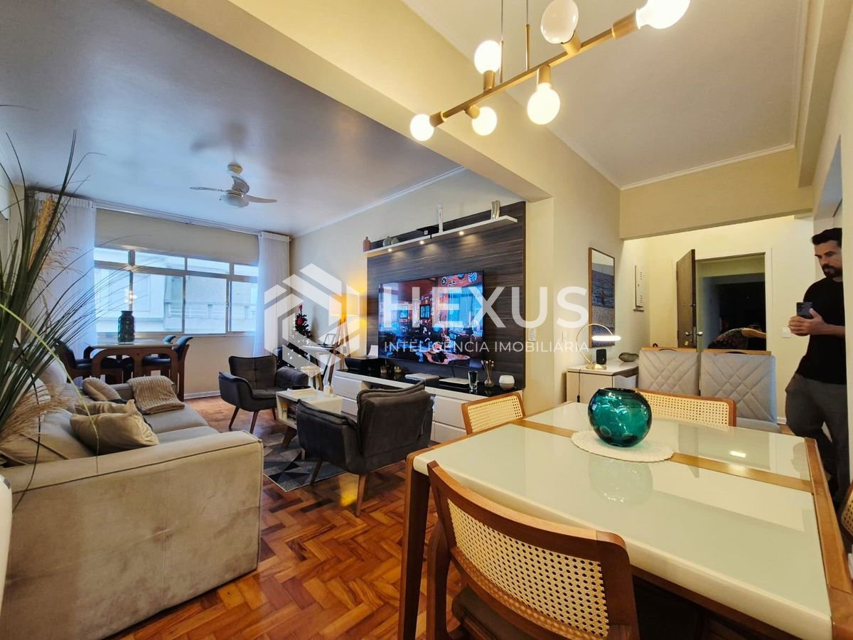 Foto 4 de Apartamento reformado frente mar com vista mar nas Pitangueiras, Guarujá