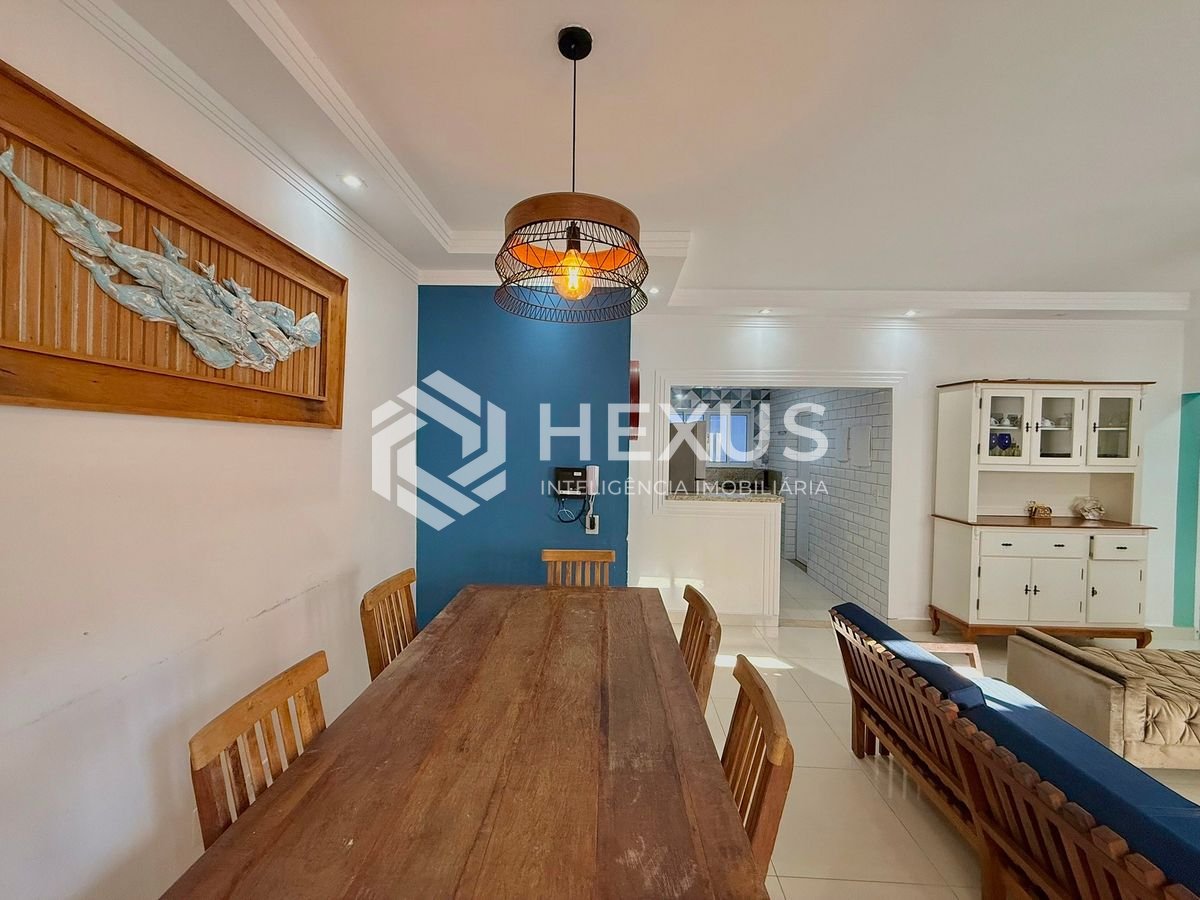 Foto 5 de Apartamento a 150m da Praia da Enseada à Venda - Guarujá -SP