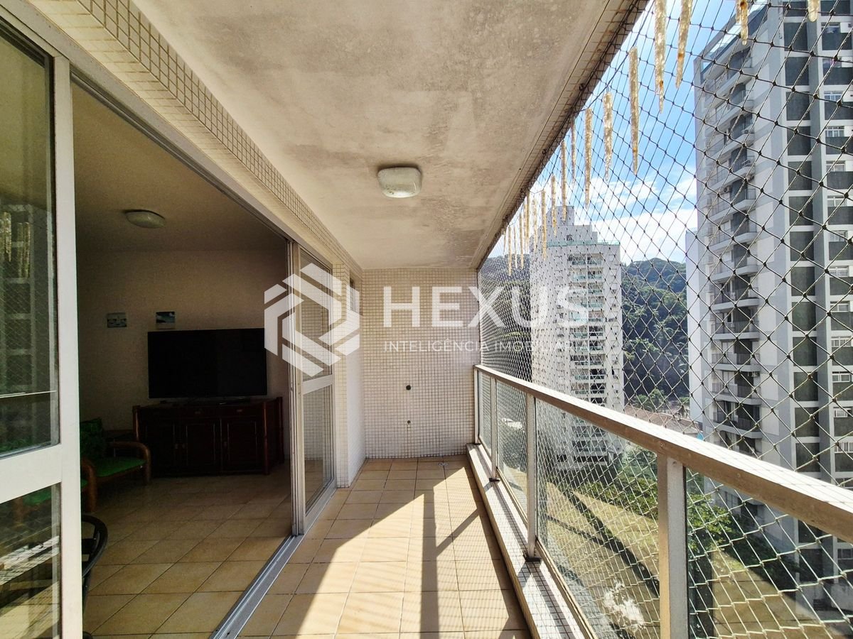 Foto 3 de Apartamento com varanda vista mar e lazer a 2 quadras da praia nas Pitangueiras, Guarujá