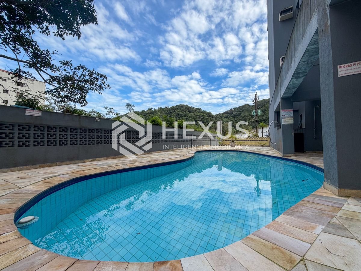 Foto 2 de Apartamento com varanda vista mar e lazer a 400m da praia na Enseada, Guarujá
