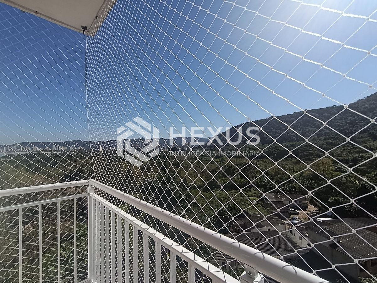 Foto 4 de Apartamento com varanda e lazer a 400m da praia na região do Tortugas na Enseada, Guarujá