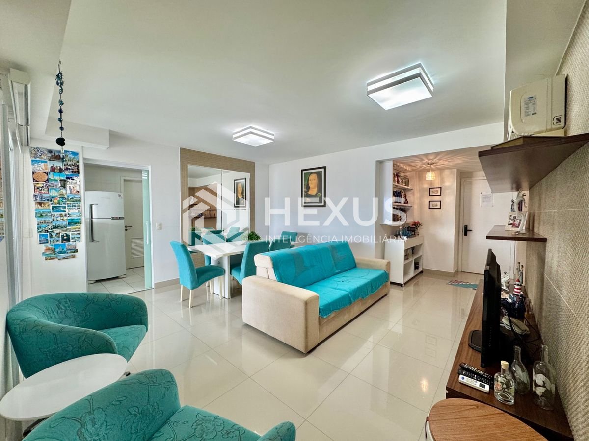 Foto 4 de Apartamento reformado com varanda gourmet e lazer nas Pitangueiras, Guarujá