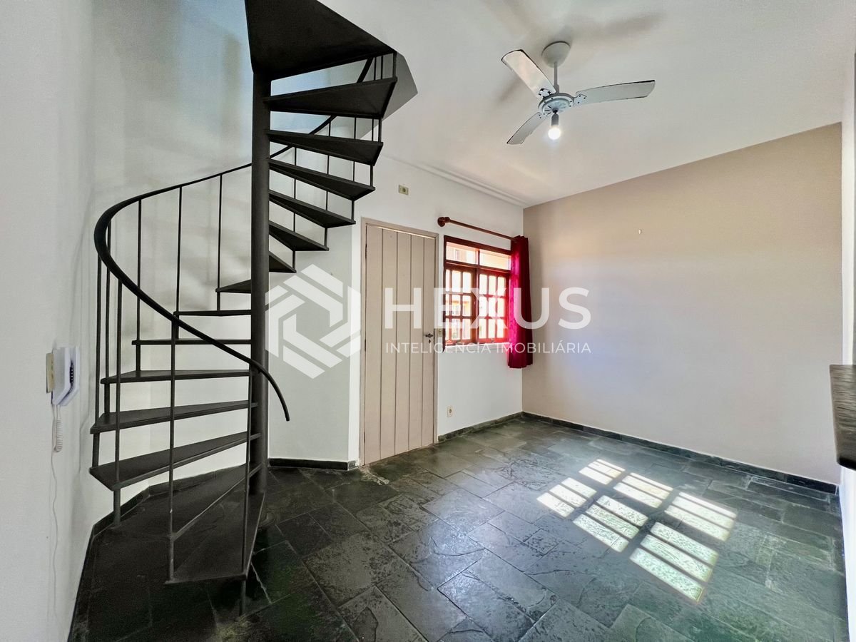 Foto 5 de Casa em condomínio a 500m da praia no Jardim Astúrias, Guarujá