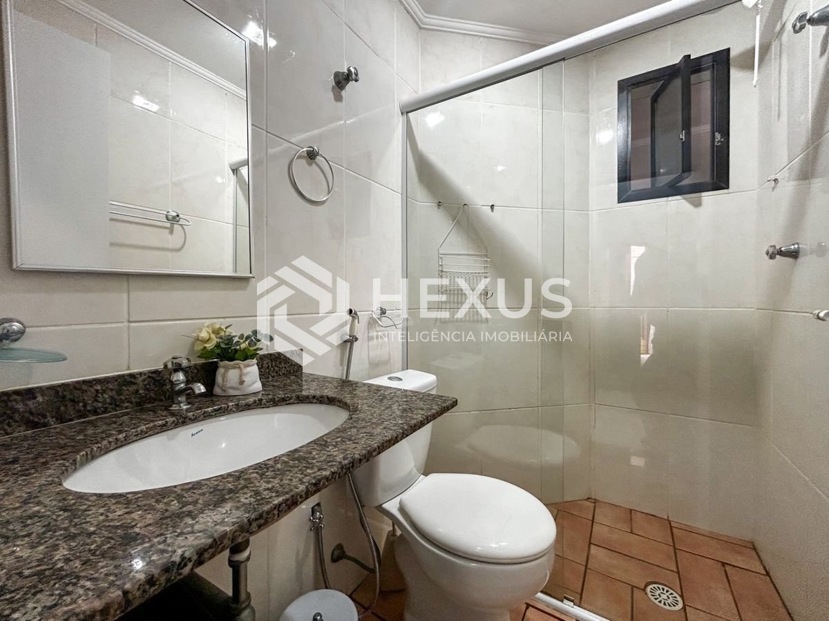 Foto 4 de Apartamento com varanda gourmet e lazer a 500m da praia na Enseada, Guarujá