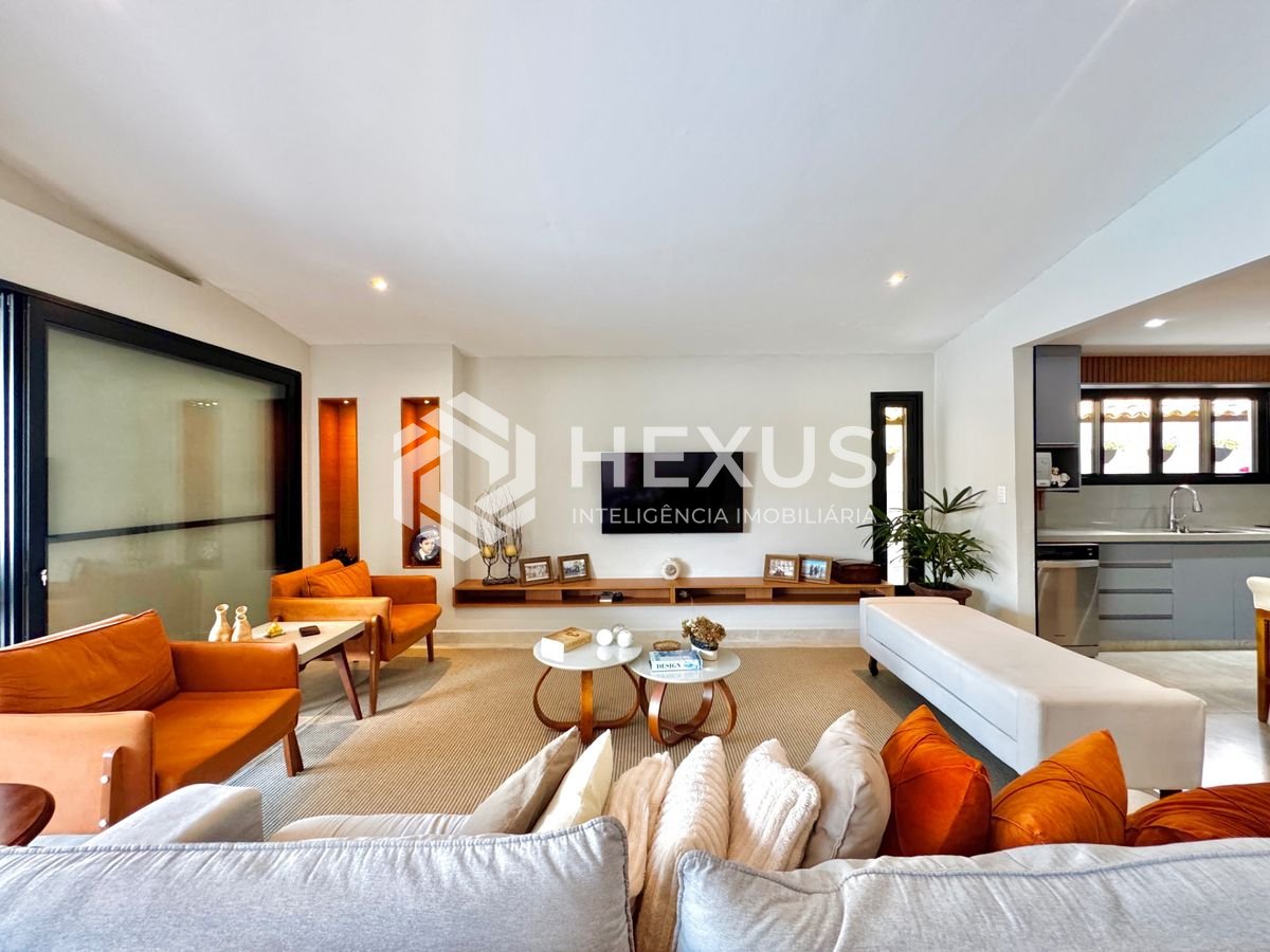 Foto 5 de Casa reformada com piscina e área gourmet no Jardim Acapulco, Guarujá
