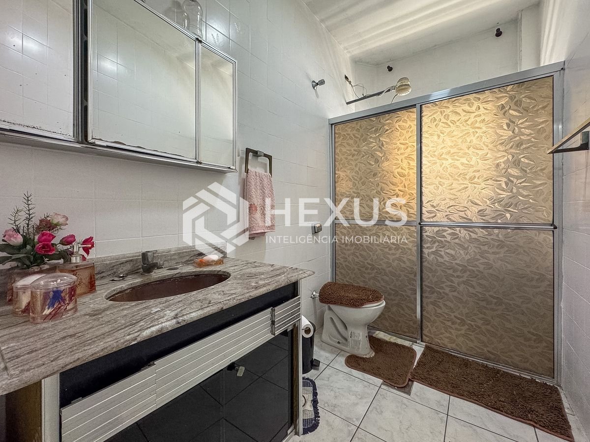 Foto 5 de Apartamento a 300m da praia na região da Vila Alzira no Jardim Astúrias, Guarujá