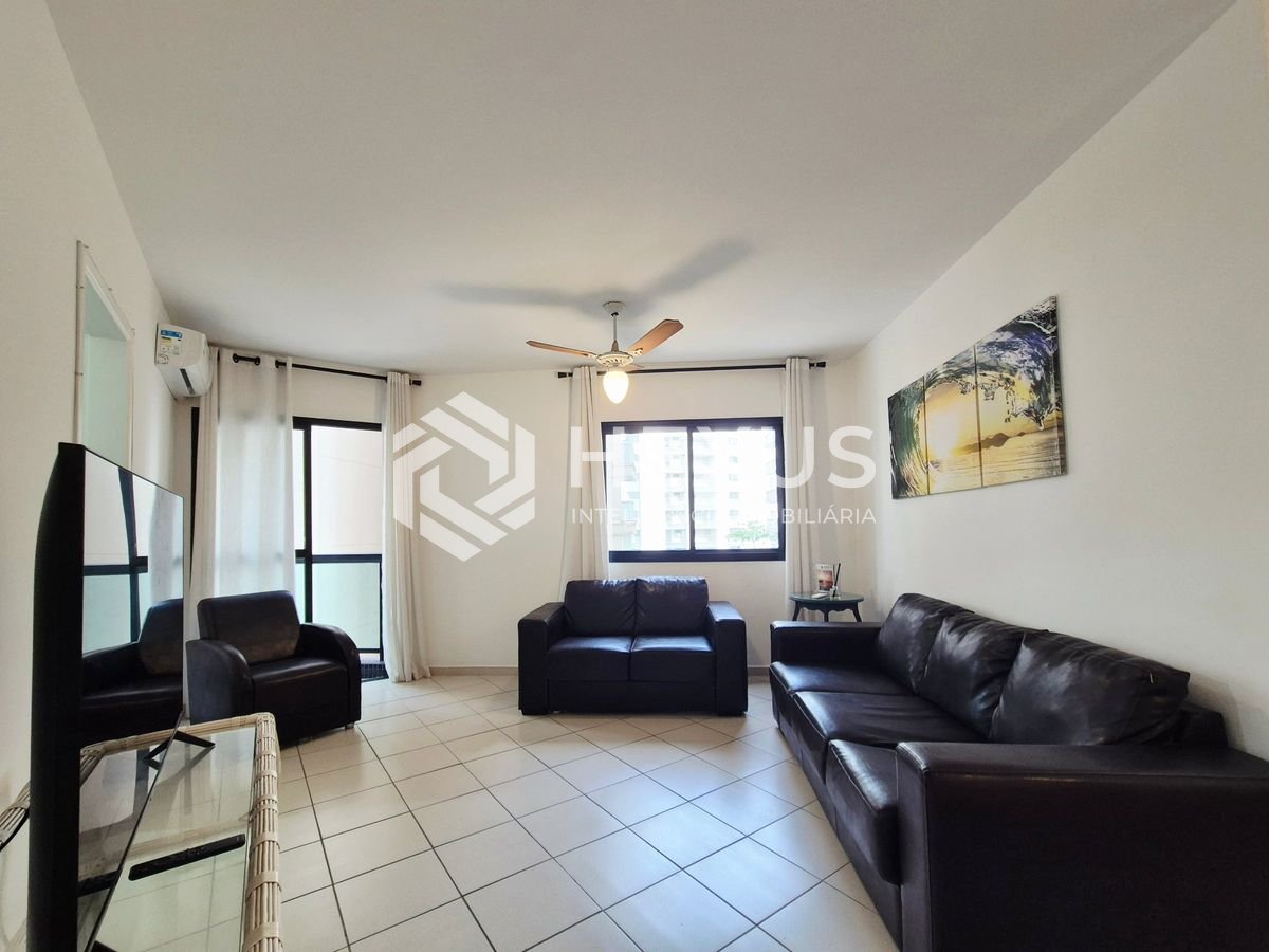 Foto 2 de Apartamento com varanda e lazer nas Pitangueiras, Guarujá