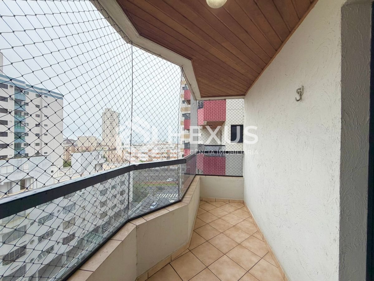 Apartamento na Enseada — foto 2