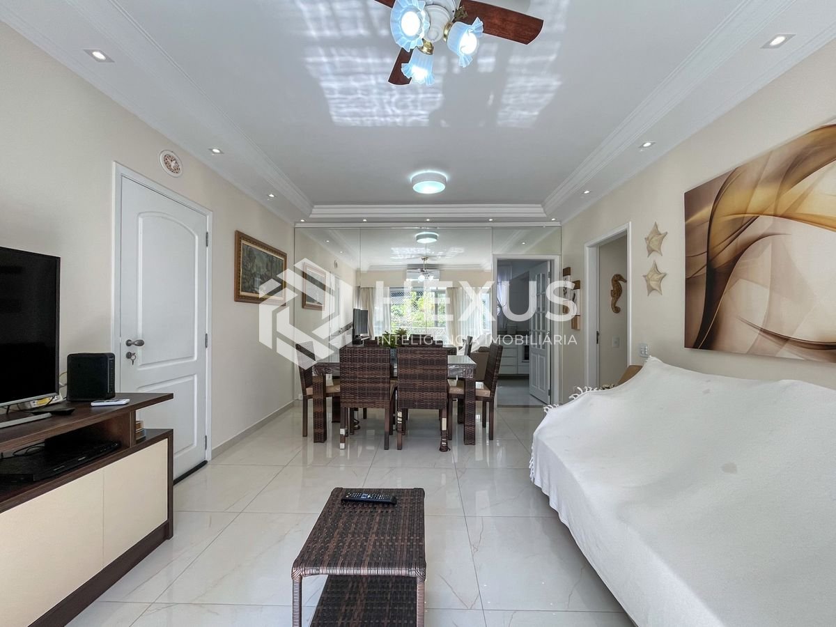Foto 4 de Apartamento com varanda e lazer a 150m da praia na região da Barra Funda nas Pitangueiras, Guarujá