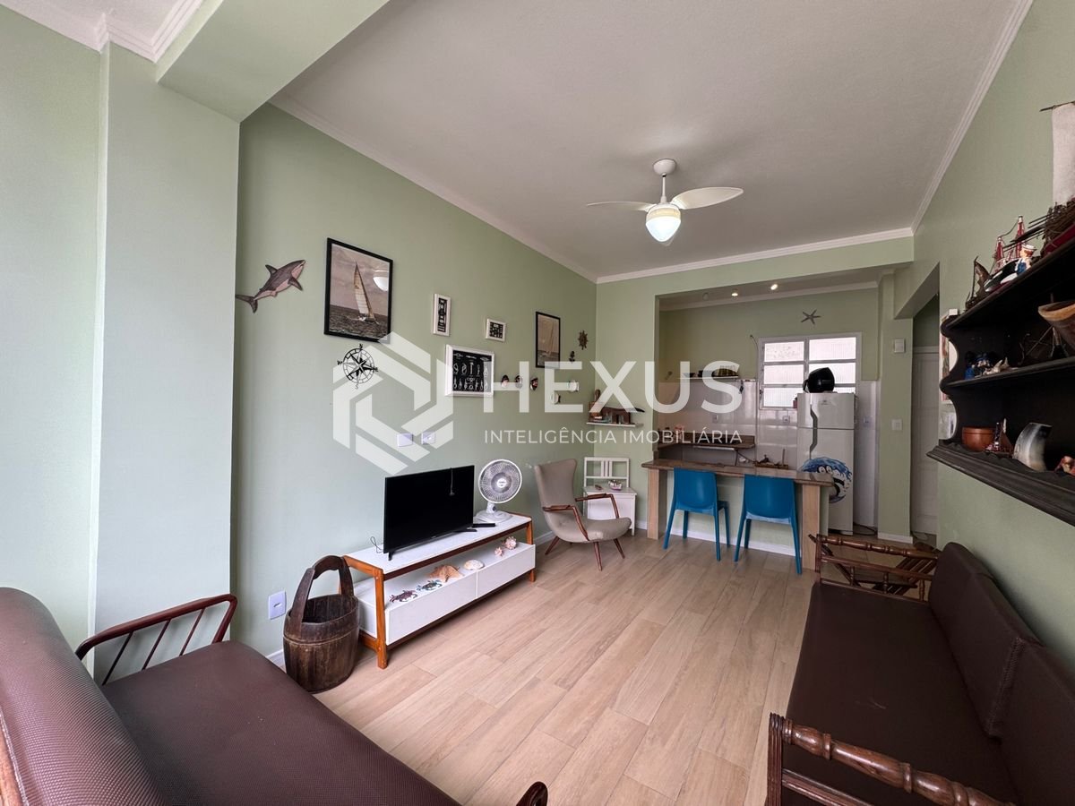 Foto 3 de Apartamento reformado beira mar com vista mar nas Pitangueiras, Guarujá