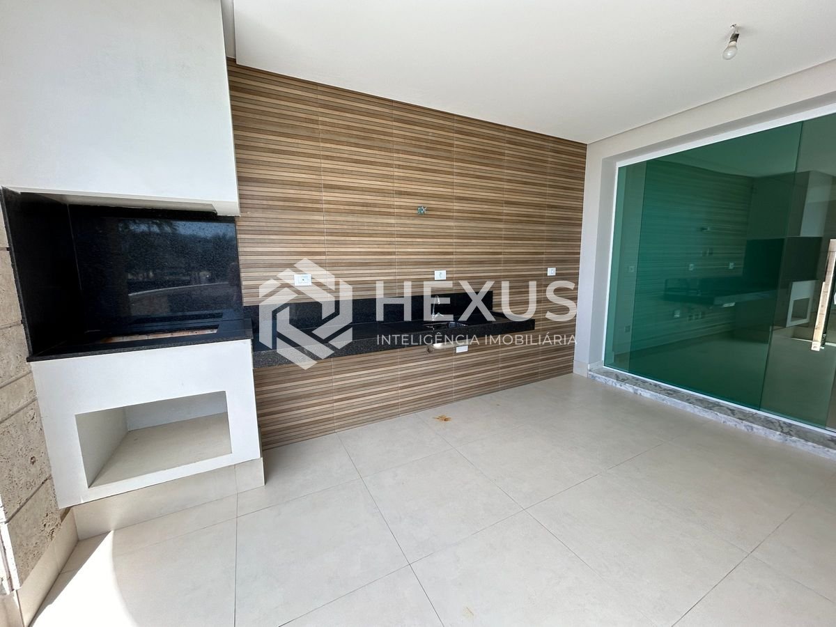 Foto 3 de Apartamento frente mar com varanda gourmet vista mar e lazer na região da Brunella na Enseada, Guarujá