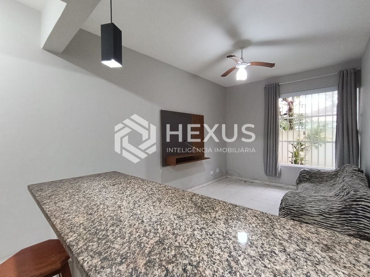 Foto 4 de Apartamento reformado e lazer a 200m da praia na Enseada, Guarujá