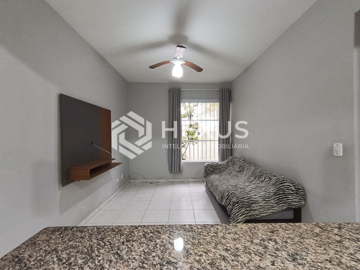 Foto 3 de Apartamento reformado e lazer a 200m da praia na Enseada, Guarujá