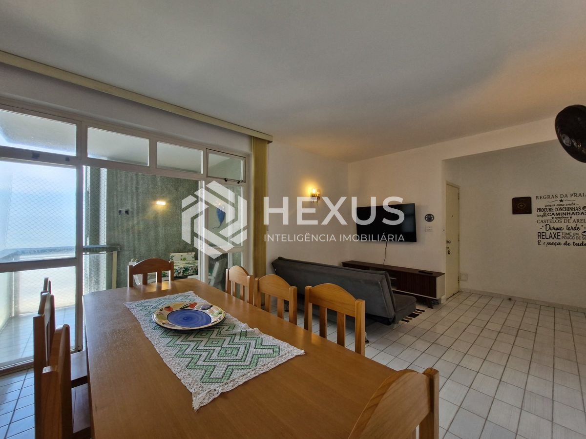 Foto 4 de Apartamento com varanda vista mar na beira mar da praia nas Pitangueiras, Guarujá
