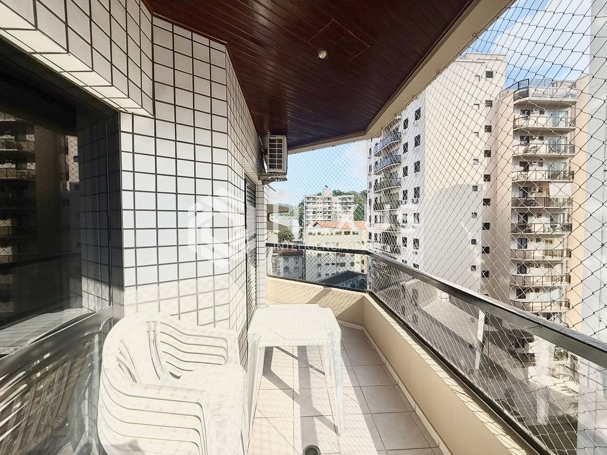 Foto 5 de Apartamento com varanda e lazer a 400m da praia na Enseada, Guarujá
