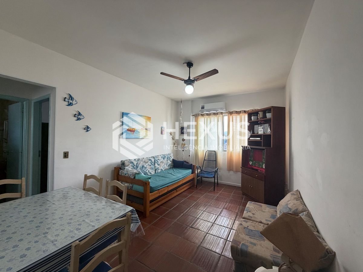 Foto 4 de Apartamento a 400m da praia na Enseada, Guarujá