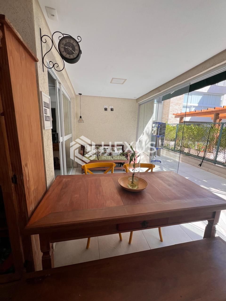Foto 3 de Apartamento garden reformado com varanda gourmet e lazer na Enseada, Guarujá