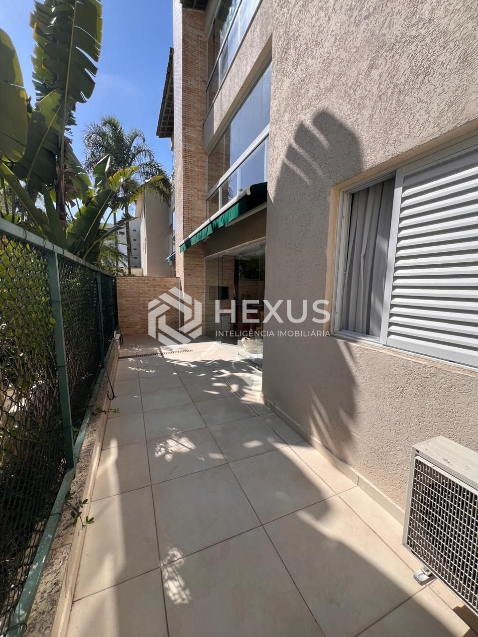 Foto 5 de Apartamento garden reformado com varanda gourmet e lazer na Enseada, Guarujá