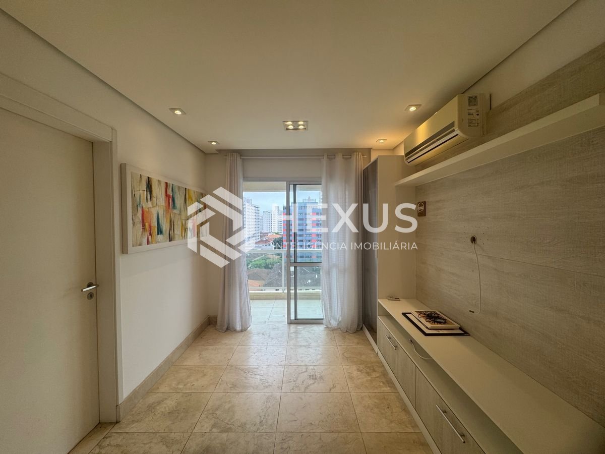 Foto 4 de Apartamento reformado com varanda e lazer a 700m da praia em Boqueirão, Santos