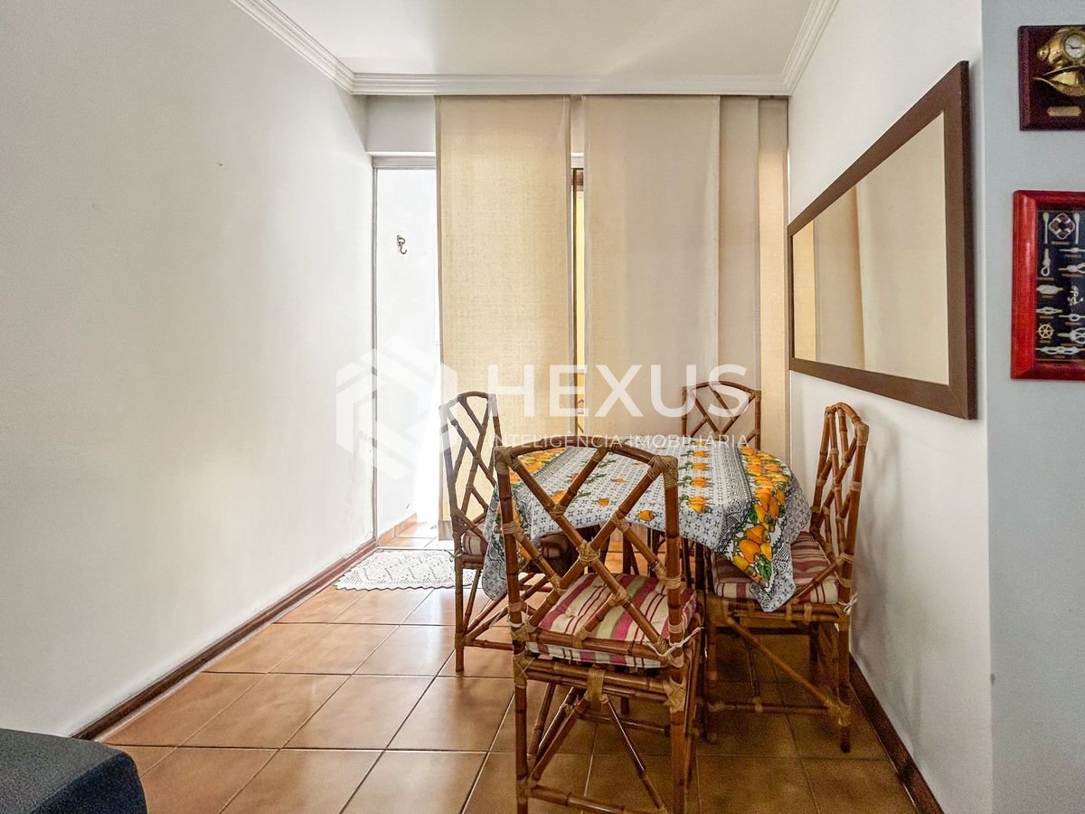Foto 5 de Apartamento com varanda a 600m da praia na região do Unaerp na Enseada, Guarujá