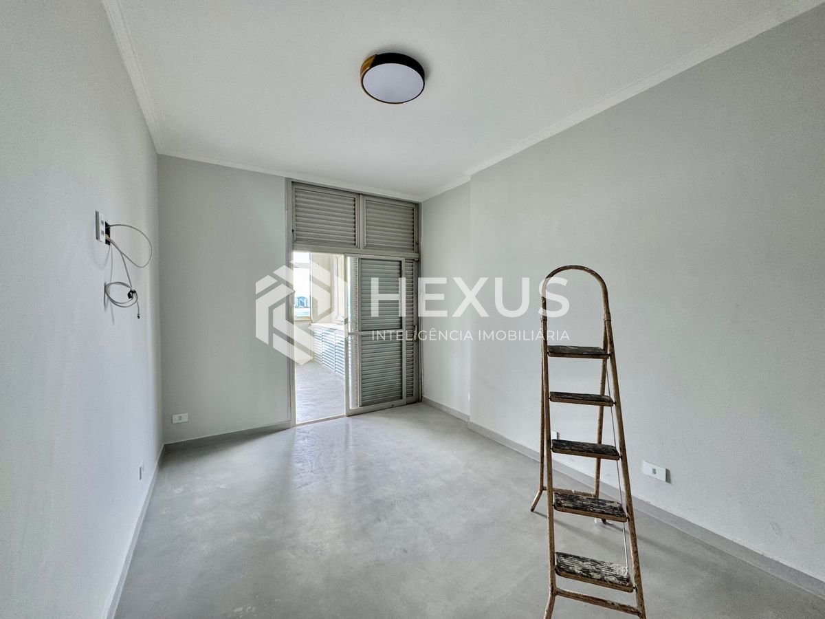 Foto 5 de Apartamento frente mar com varanda vista mar no Jardim Astúrias, Guarujá