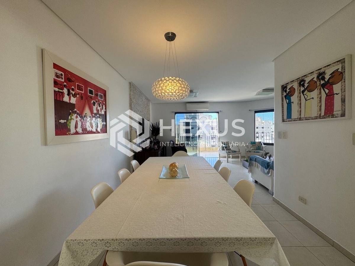 Foto 4 de Cobertura reformada com varanda gourmet vista mar na Enseada, Guarujá