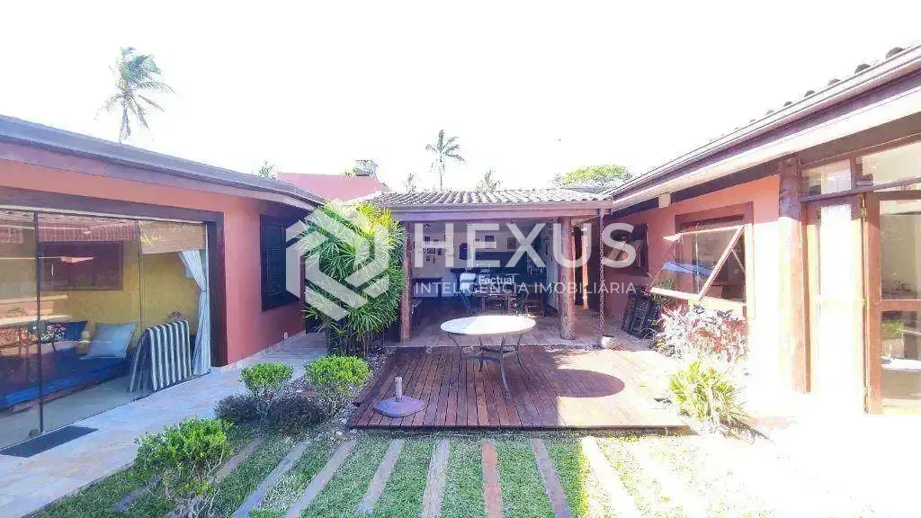Foto 4 de Casa com piscina e área gourmet no Jardim Virgínia, Enseada - Guarujá/SP