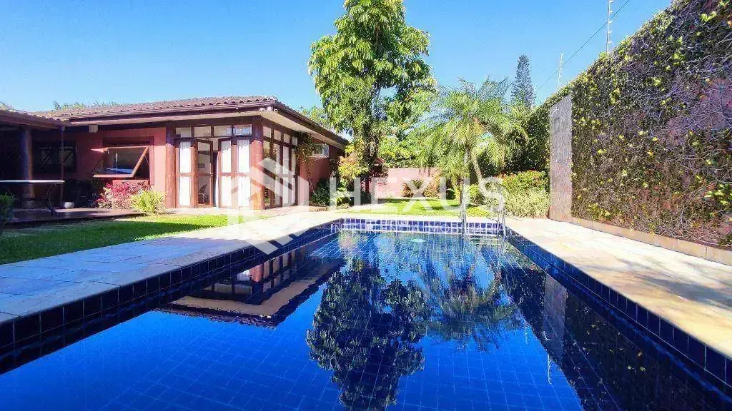 Casa na Enseada — foto 1