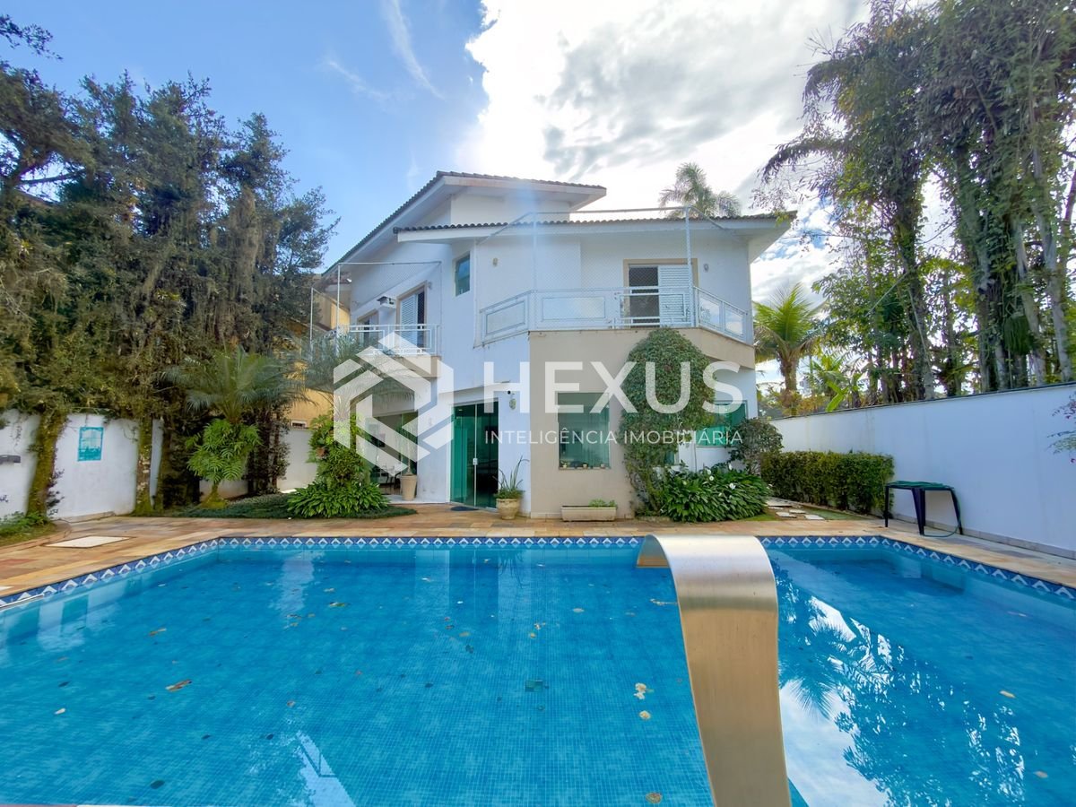Foto 4 de Casa com piscina e área gourmet no Jardim Acapulco, Guarujá