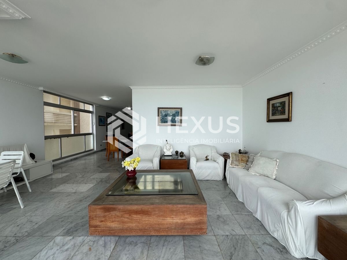 Foto 5 de Apartamento frente mar com varanda vista mar nas Pitangueiras, Guarujá