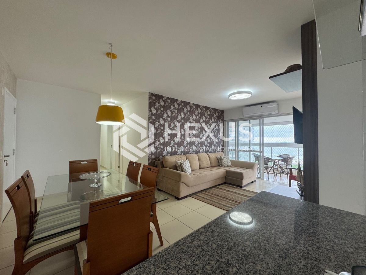 Foto 3 de Apartamento reformado com varanda gourmet vista mar e lazer na Enseada, Guarujá