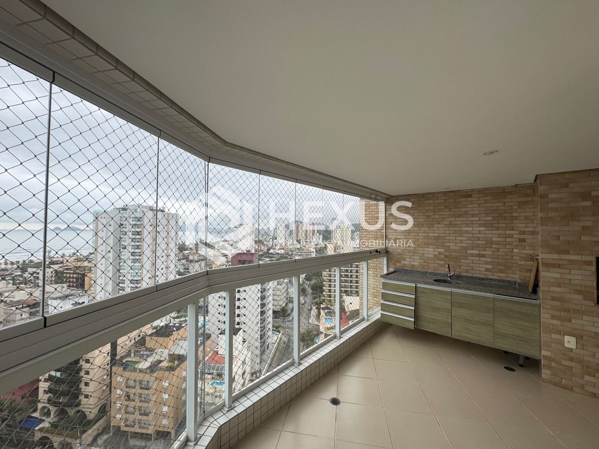 Foto 2 de Apartamento reformado com varanda gourmet vista mar e lazer na Enseada, Guarujá