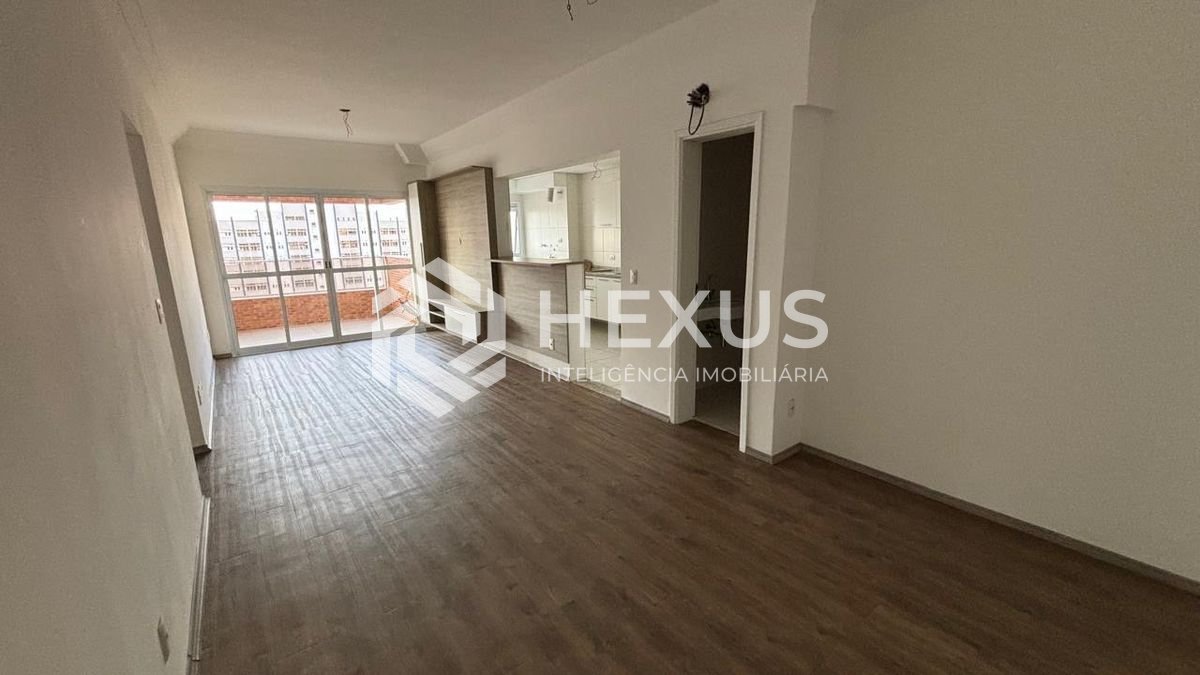 Foto 4 de Apartamento com varanda a 500m da praia na região do Boqueirão, Santos