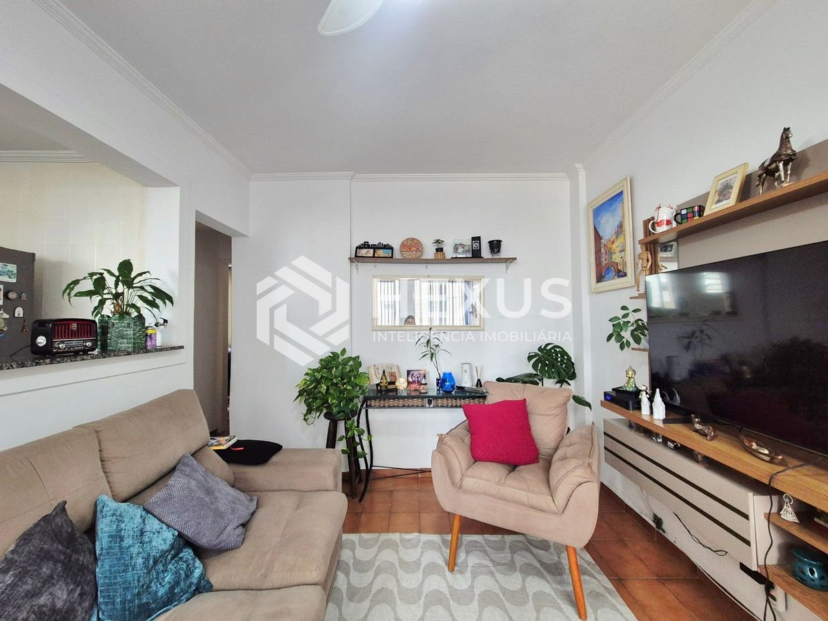 Foto 5 de Apartamento reformado a 1 quadra da praia nas Pitangueiras, Guarujá