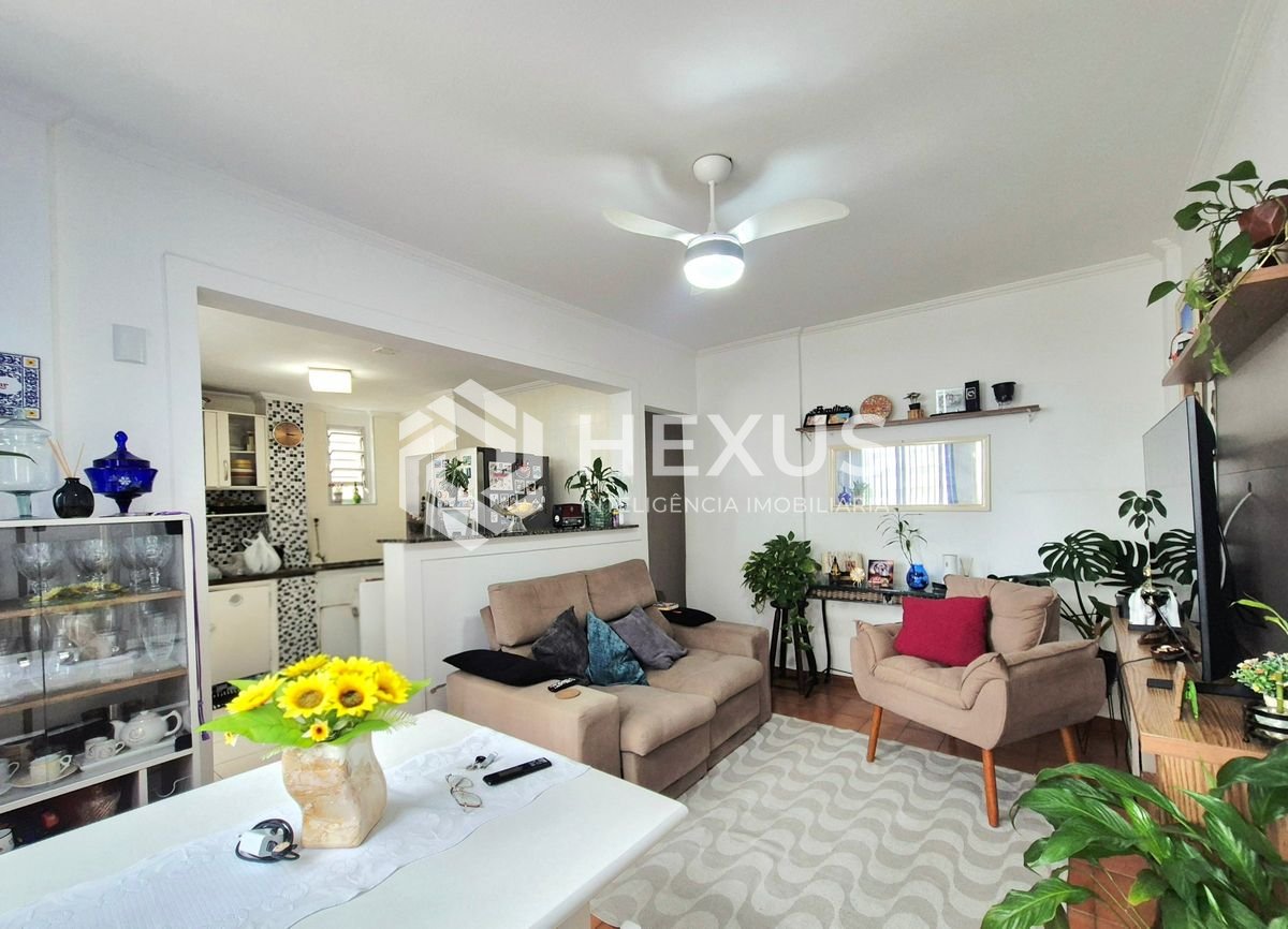 Apartamento reformado a 1 quadra da praia nas Pitangueiras, Guarujá
