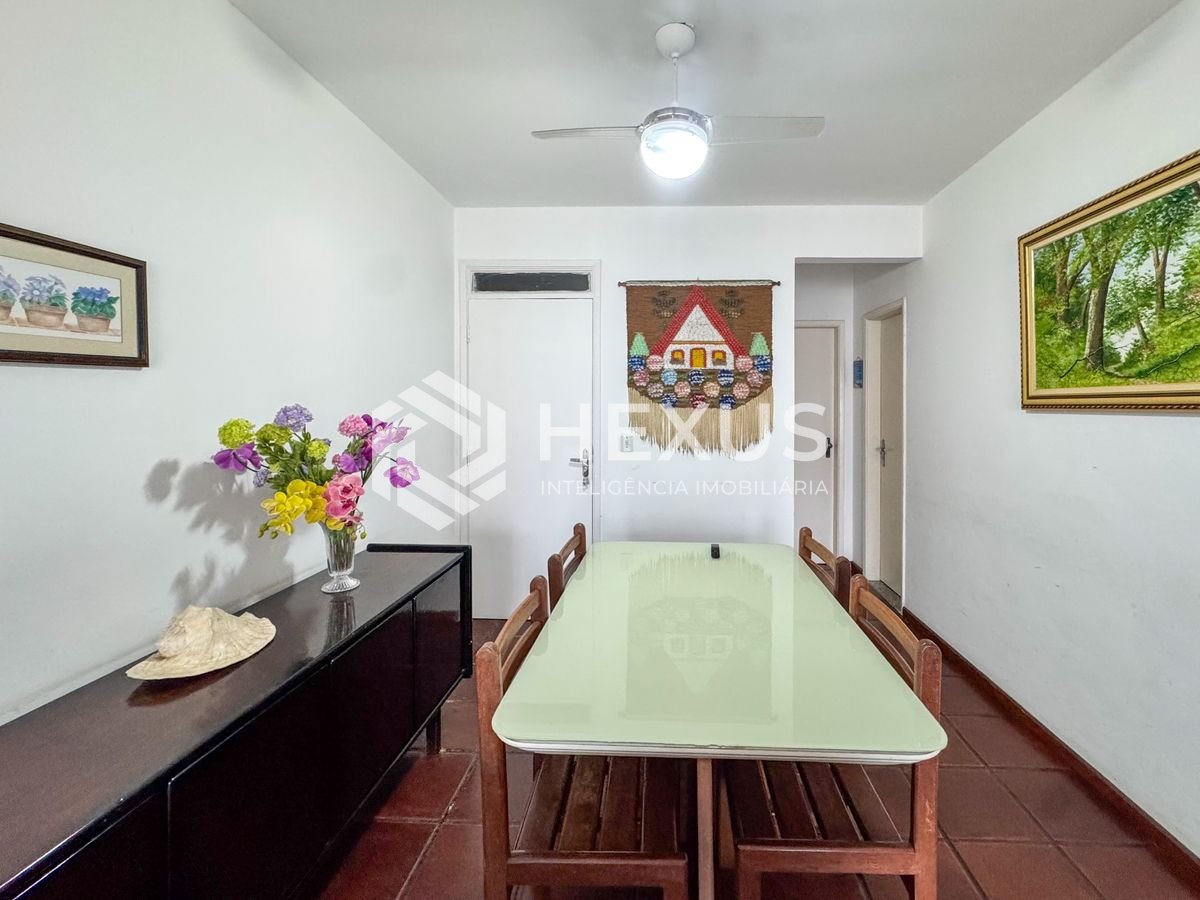 Foto 5 de Apartamento com varanda vista mar nas Pitangueiras, Guarujá