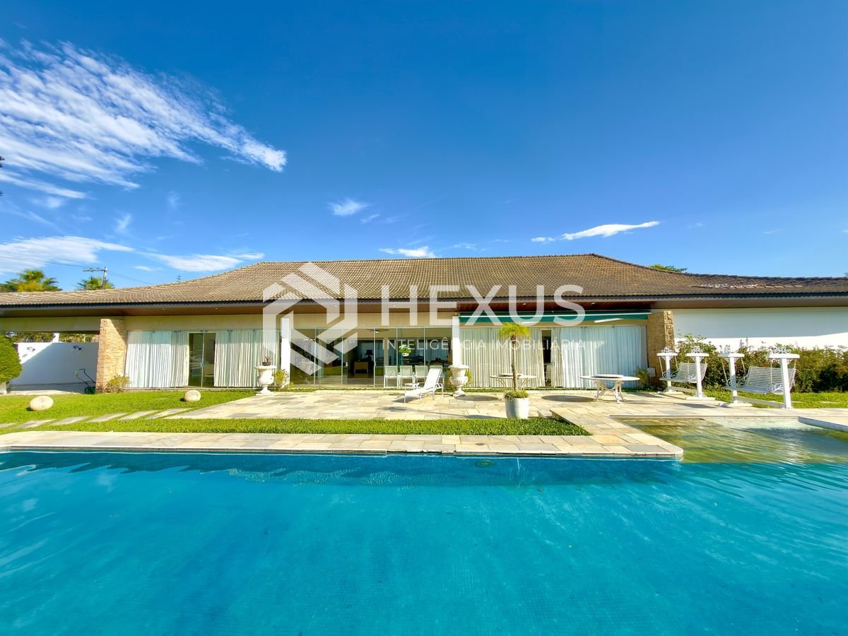 Foto 3 de Mansão de alto padrão com piscina e área gourmet no Jardim Acapulco, Guarujá