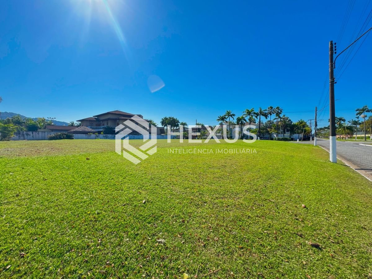 Foto 3 de Terreno de 1.000 m² frente avenida no Jardim Acapulco, Guarujá