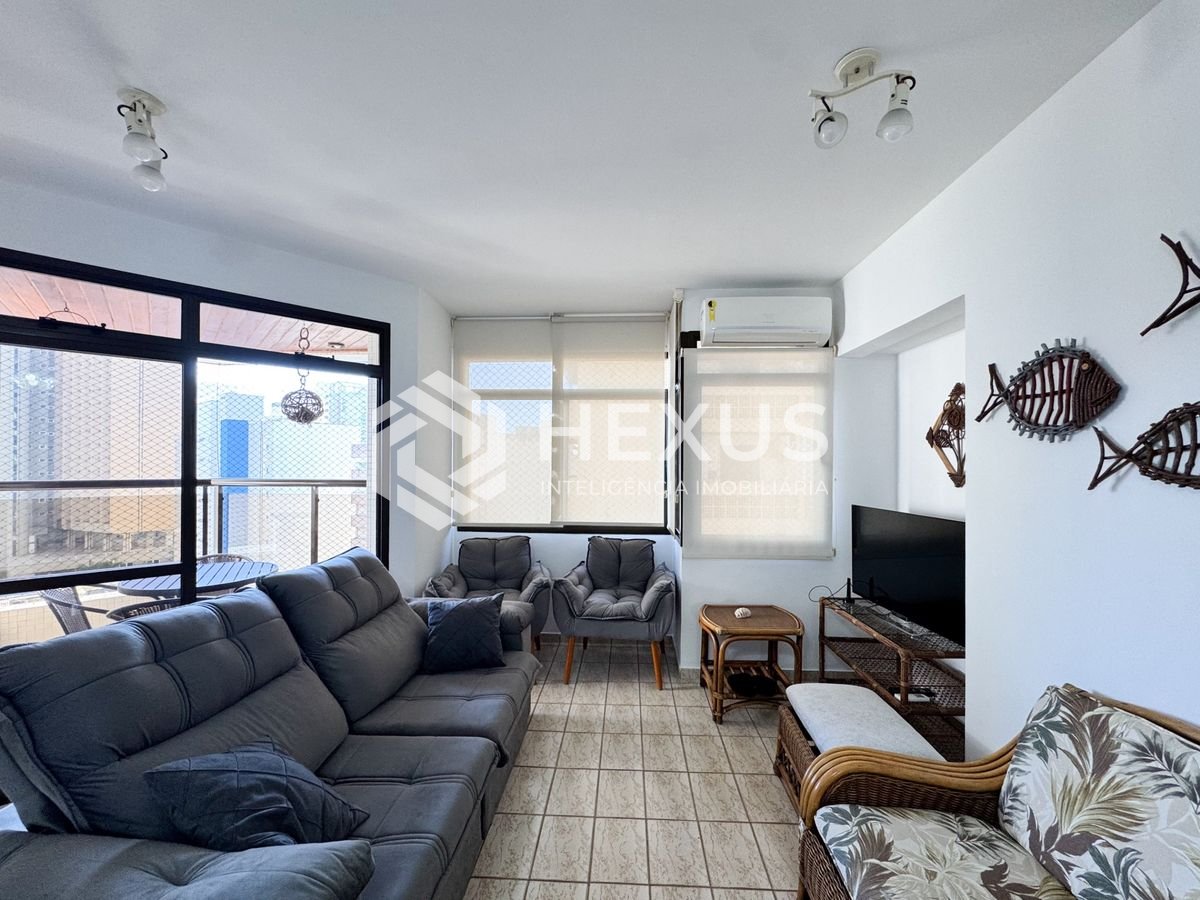 Foto 3 de Apartamento com varanda e lazer a 1 quadra da praia no Jardim Astúrias, Guarujá