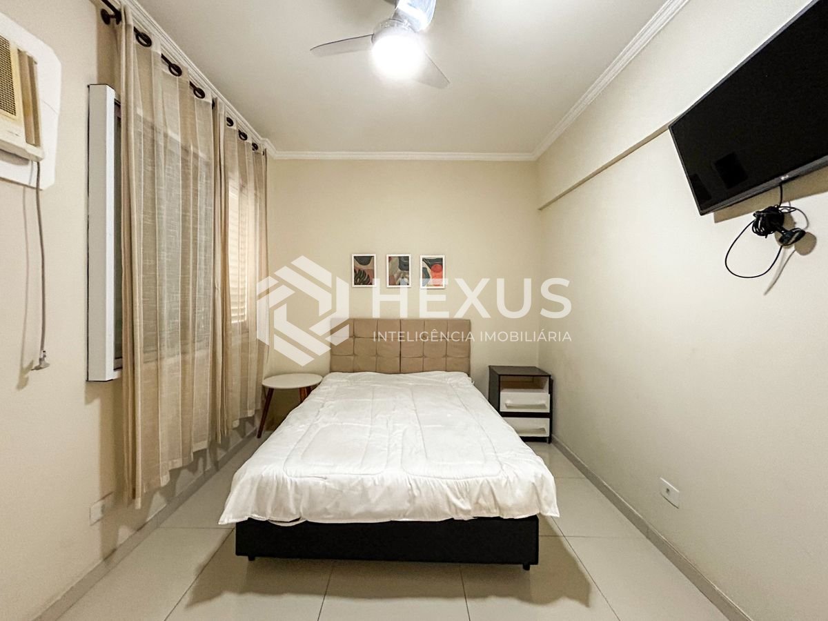 Foto 4 de Apartamento reformado com lazer a 200m da praia na Enseada, Guarujá